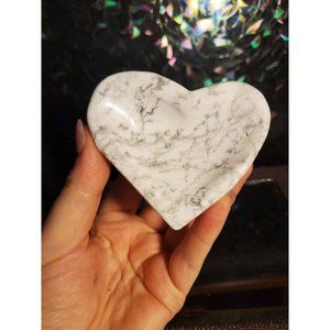 Carved Howlite heart bowl